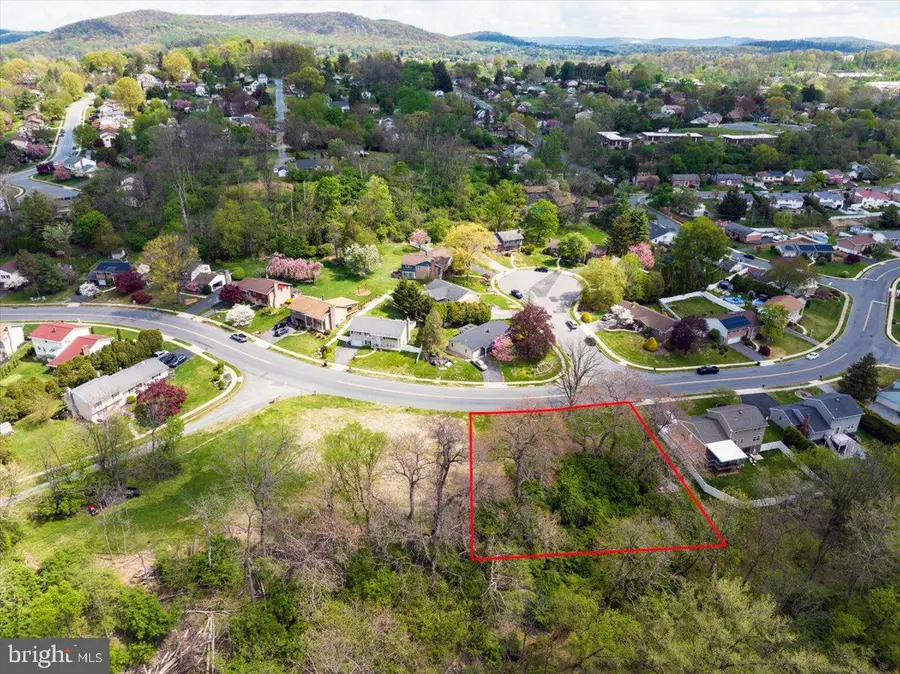 34 Hearthstone, Reading, PA 19606 - #3