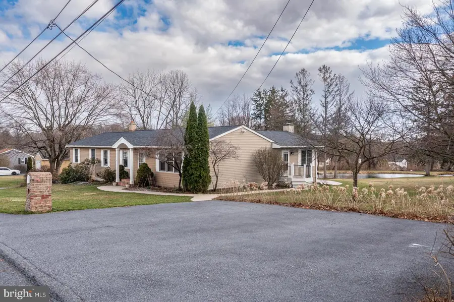 9 Alsace Ave, Temple, PA 19560 - #2