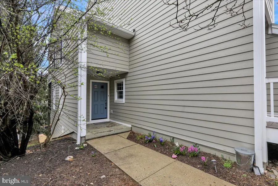2028 Meadow Gln, Wyomissing, PA 19610 - #2