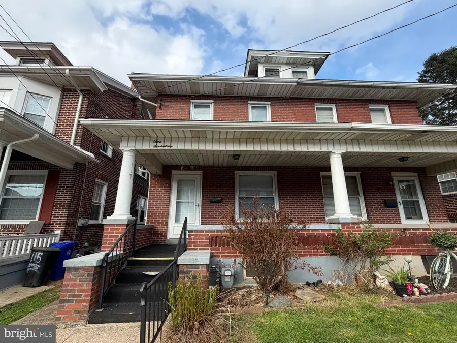 117 Arlington St, Reading, PA 19611 - #2