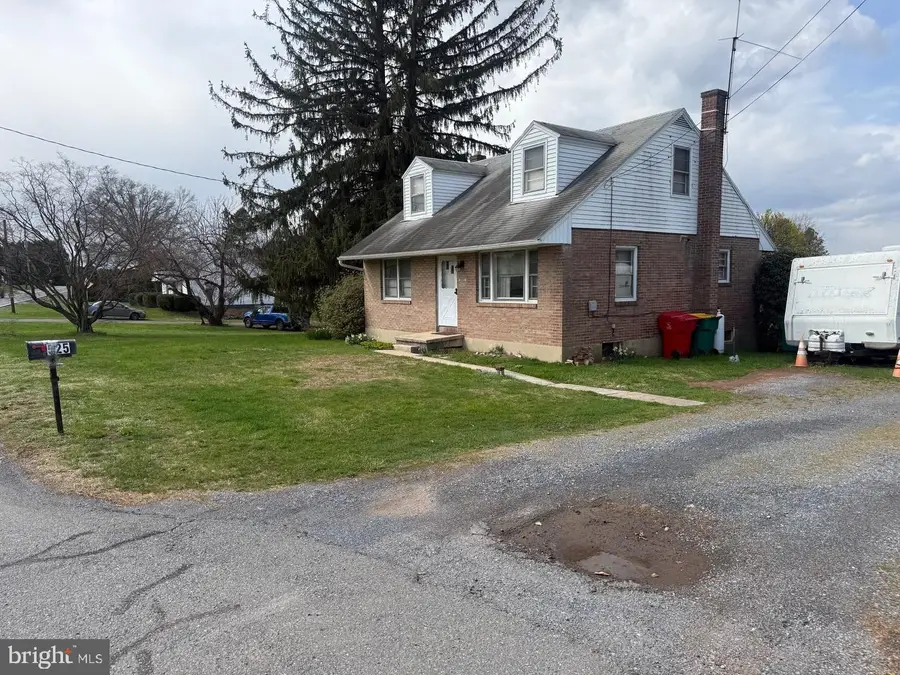 525 Mohns Hill Rd, Reading, PA 19608 - #3