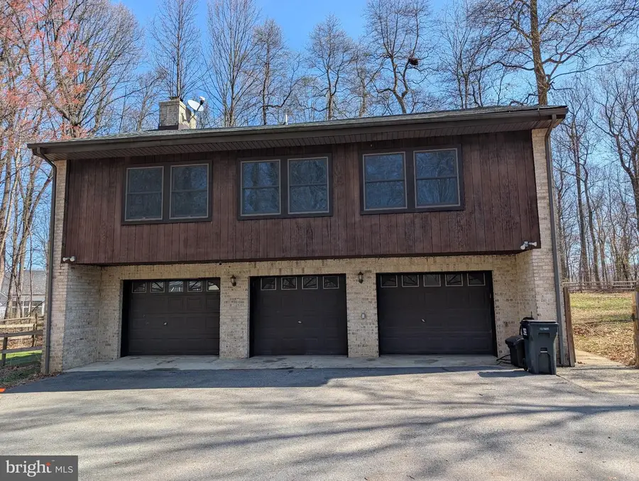 8640 Hensingersville Rd, Macungie, PA 18062 - #2