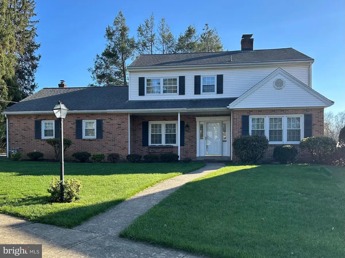 602 N Brobst St, Reading, PA 19607 - #1