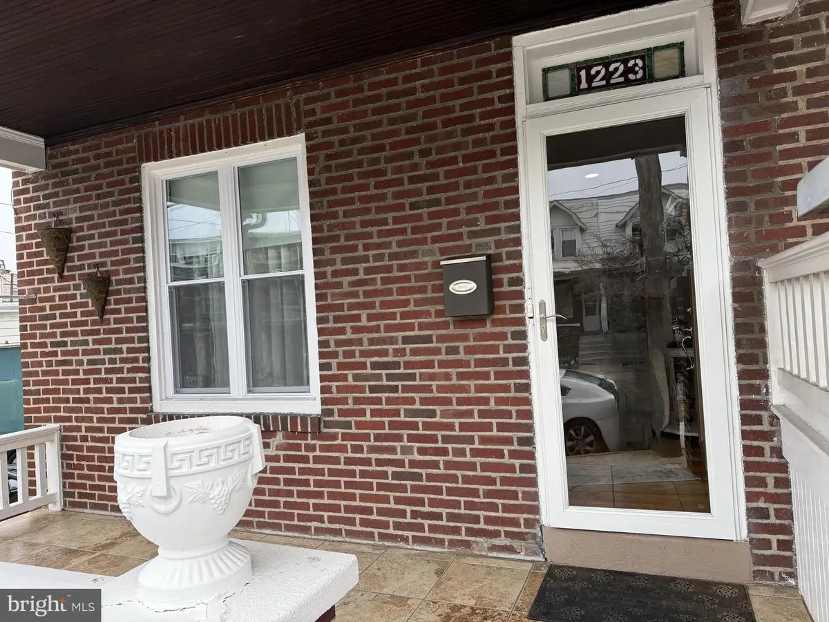 1223 Robeson St, Reading, PA 19604 - #1