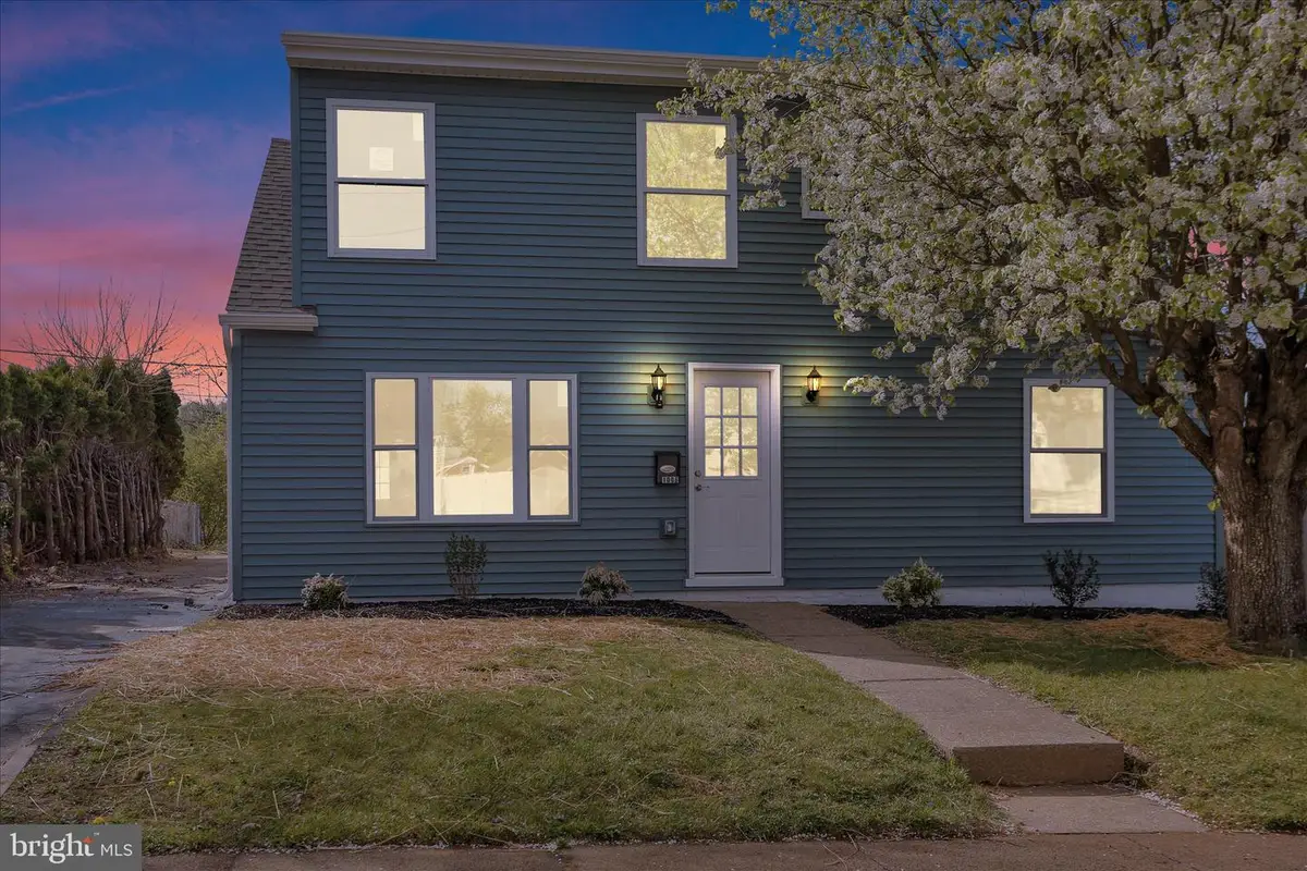 1006 Midway Ave, Temple, PA 19560 - #1