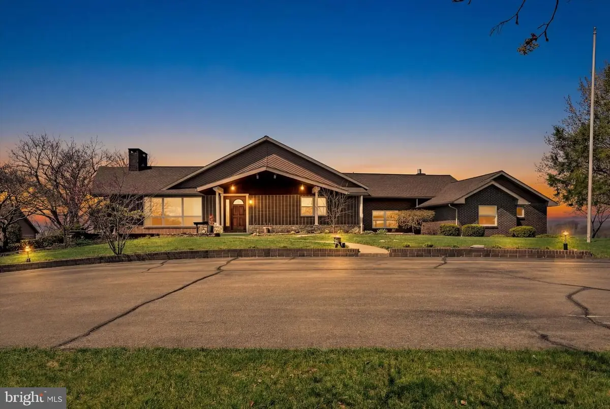 57 Arboretum Rd, Bernville, PA 19506 - #1