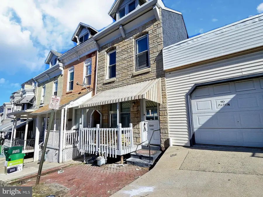 1249 Greenwich St, Reading, PA 19604 - #3