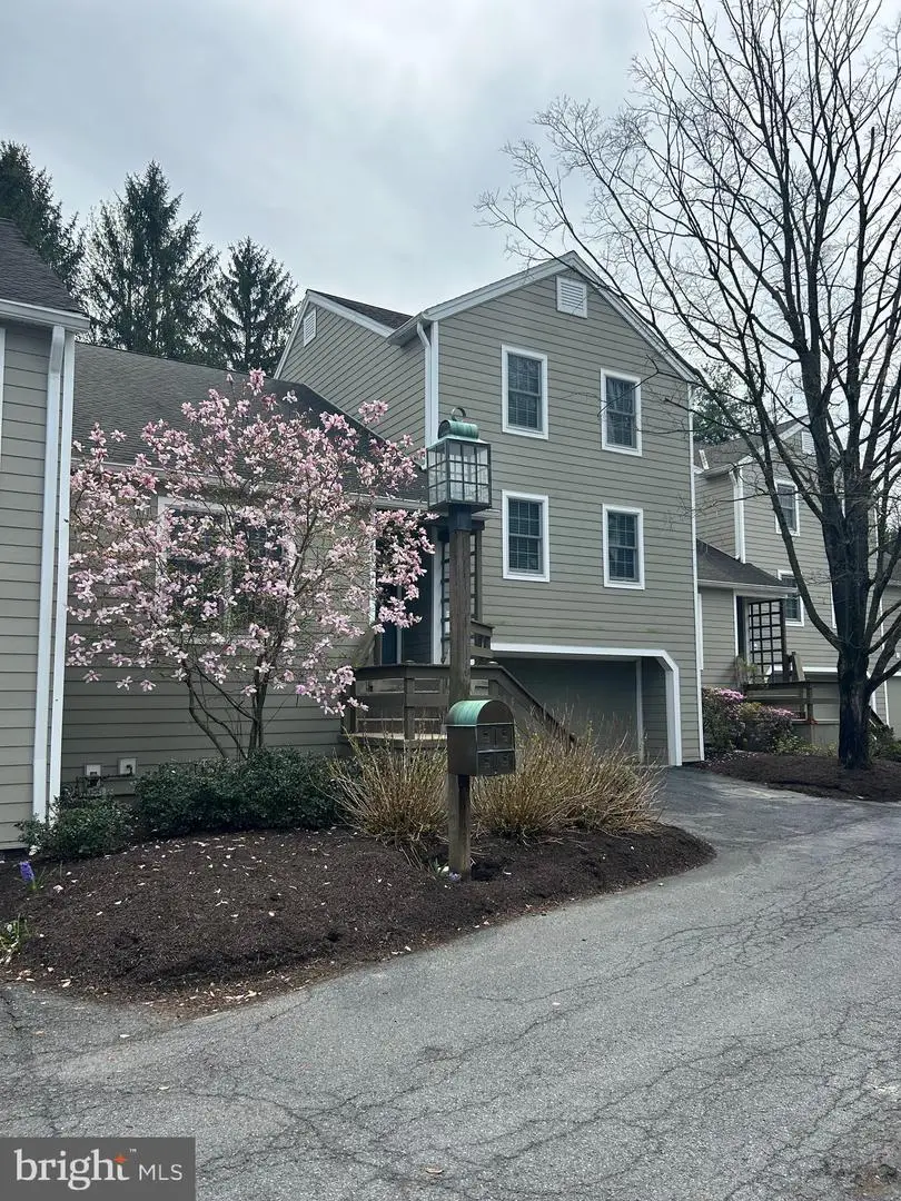 1928 Meadow Ln, Wyomissing, PA 19610 - #2