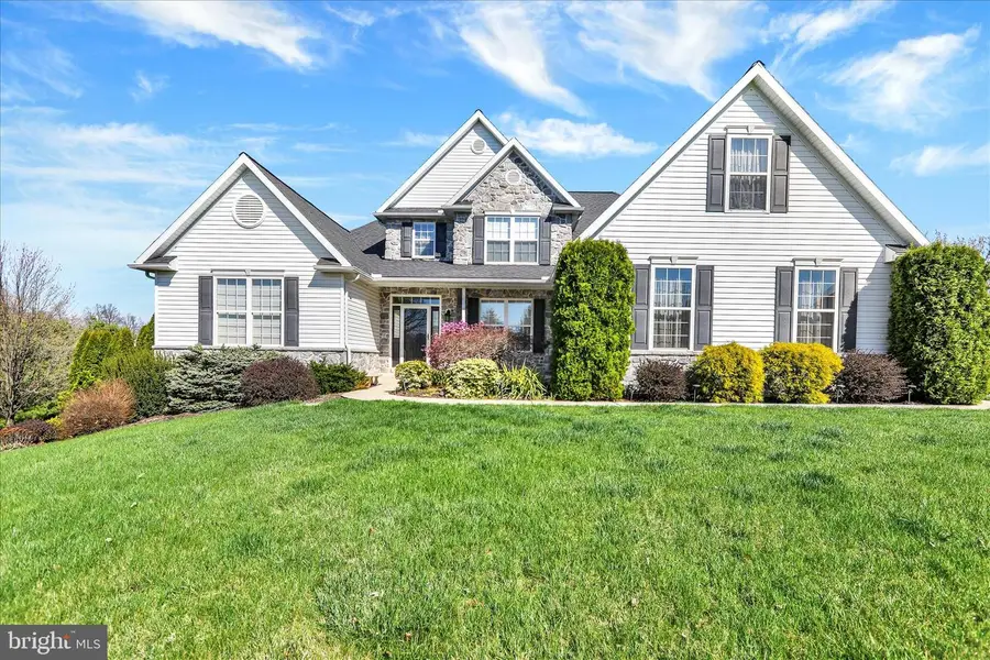 160 Eagleview Dr, Mohrsville, PA 19541 - #2