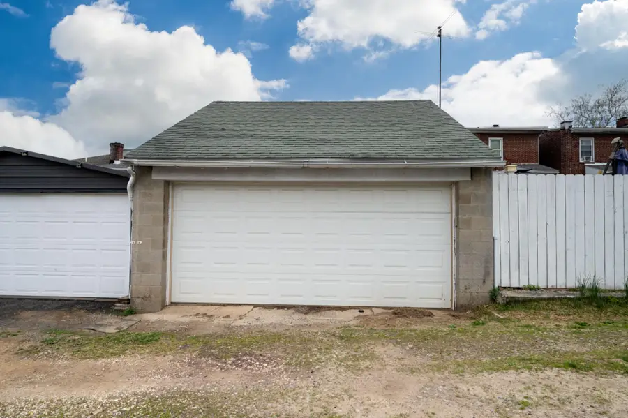 42 Crestmont St, Reading, PA 19611 - #2