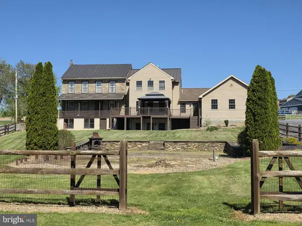 520 Sunday Rd, LENHARTSVILLE, PA 19534