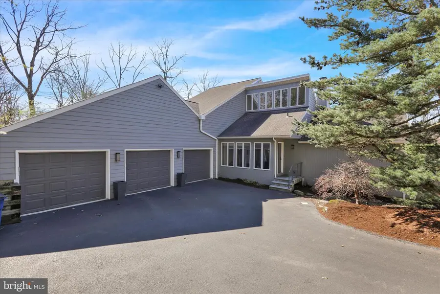 241 Blossom Ct, Bernville, PA 19506 - #2