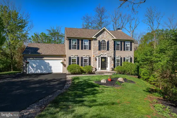 903 Maplewood Dr, DOUGLASSVILLE, PA 19518