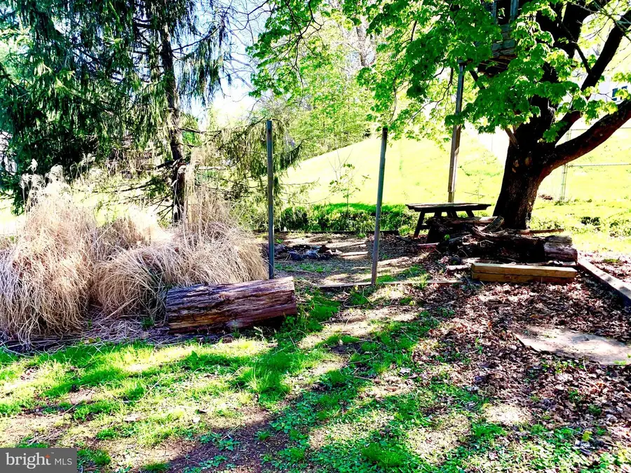 133 Hampton Dr, Birdsboro, PA 19508 - #3