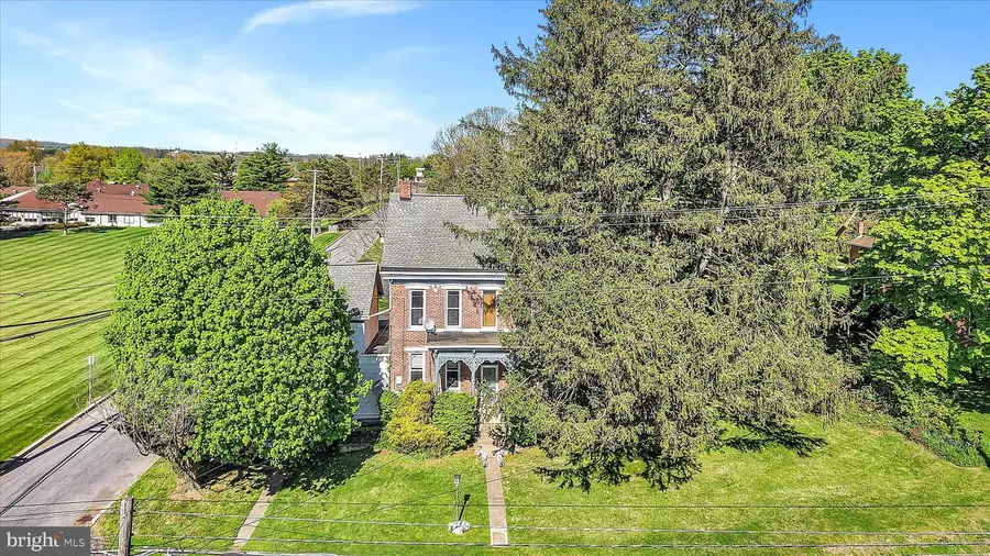 406 Noble St, Kutztown, PA 19530 - #3