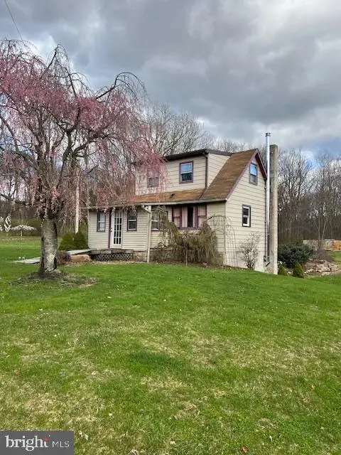 37 Erhardt Rd, Fleetwood, PA 19522 - #1