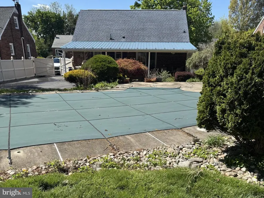 27 Woodland Rd, Reading, PA 19610 - #3