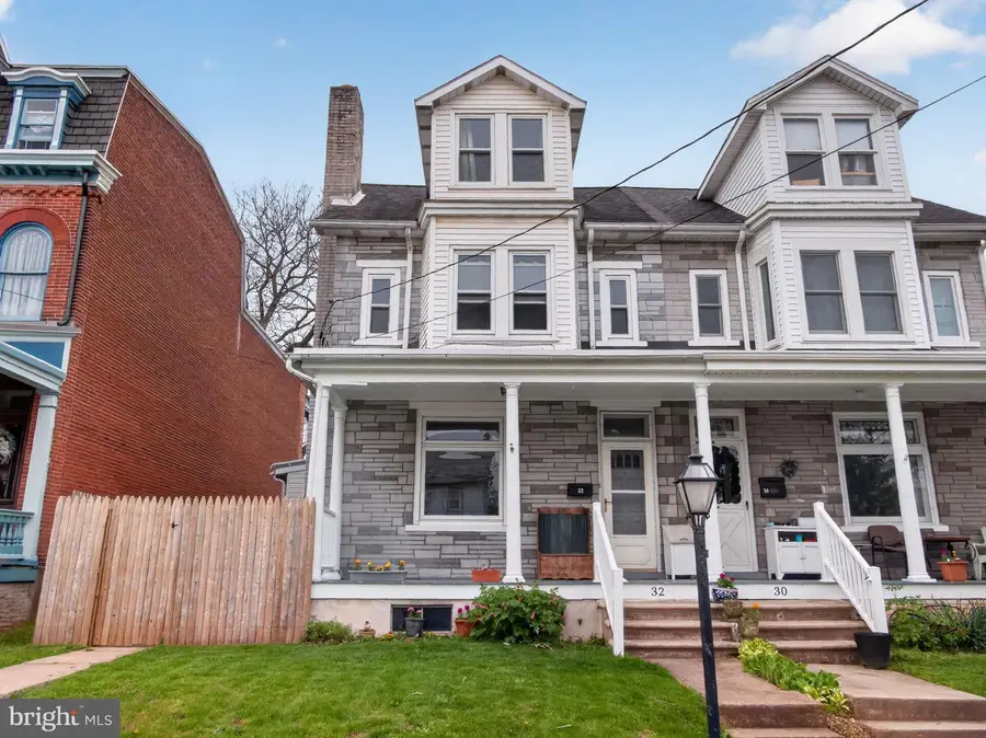 32 E Franklin St, Topton, PA 19562 - #3