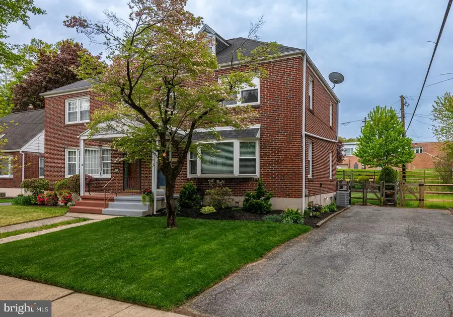 12 Lawndale Rd, Wyomissing, PA 19610 - #2