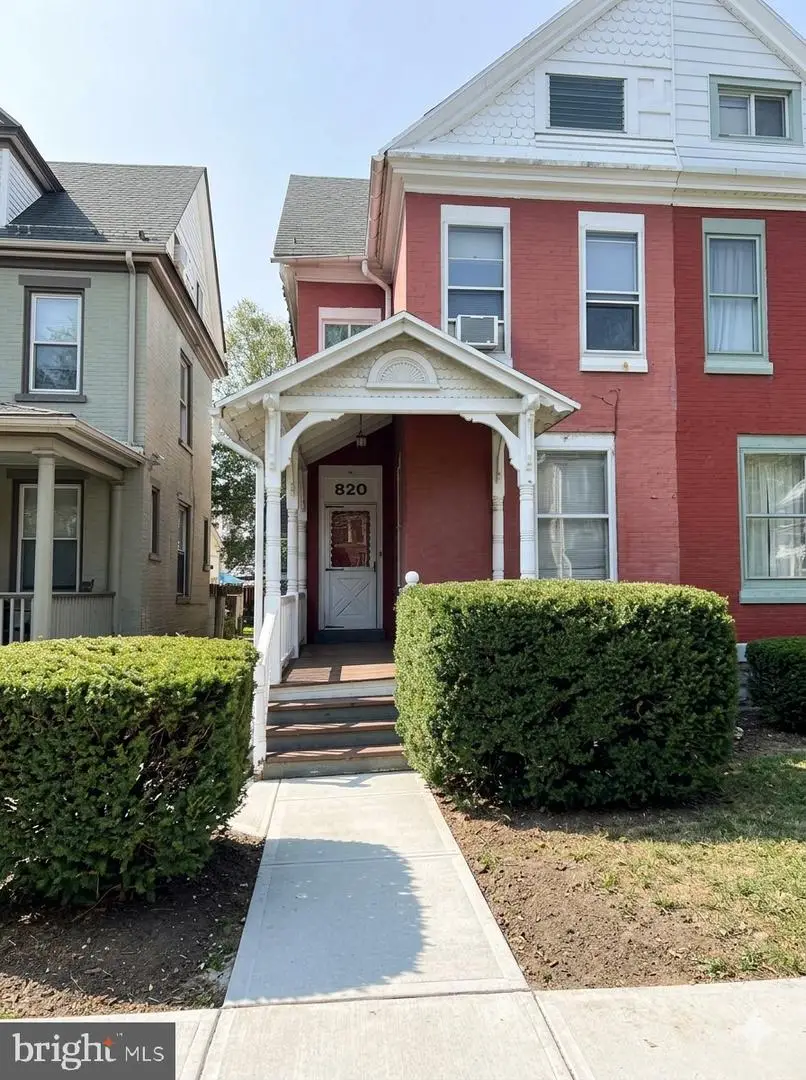 820 N 4th St, Reading, PA 19601 - #1