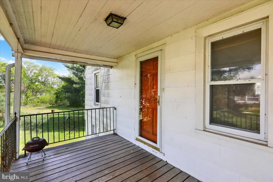21 2nd St, Birdsboro, PA 19508 - #2