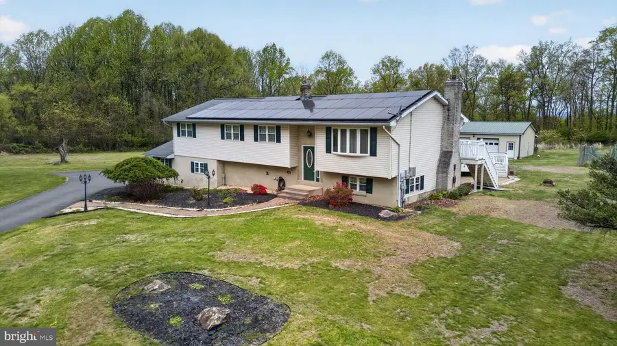158 Saint Peters Rd, Macungie, PA 18062 - #2
