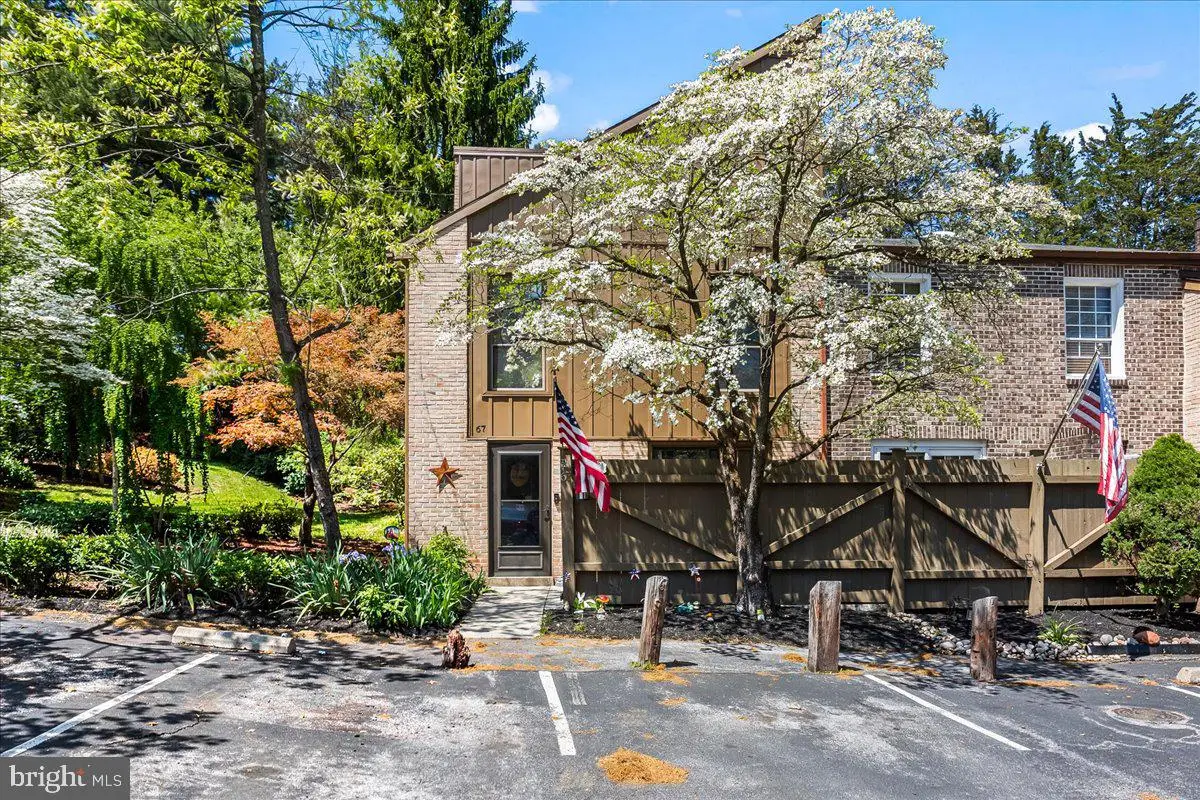 67 Wedge Ln, Reading, PA 19607 - #1