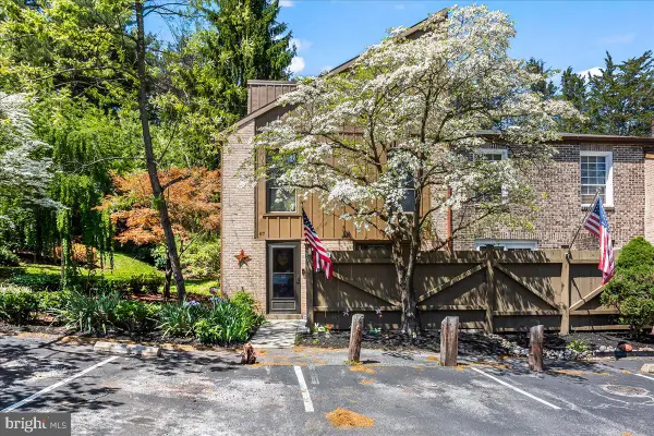 67 Wedge Ln, READING, PA 19607
