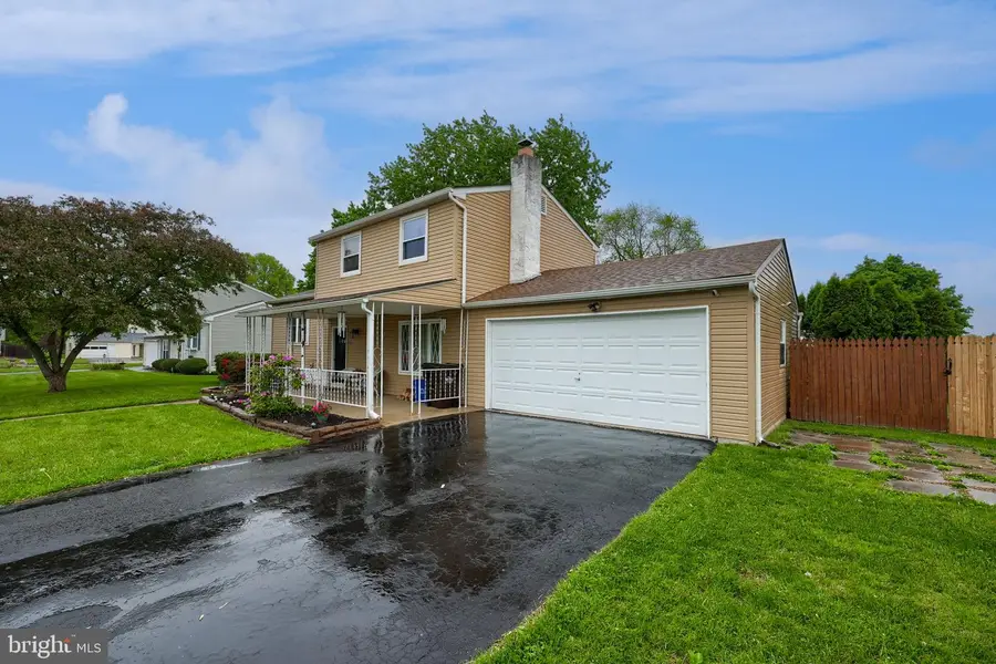 465 Moonflower Ave, Reading, PA 19606 - #2