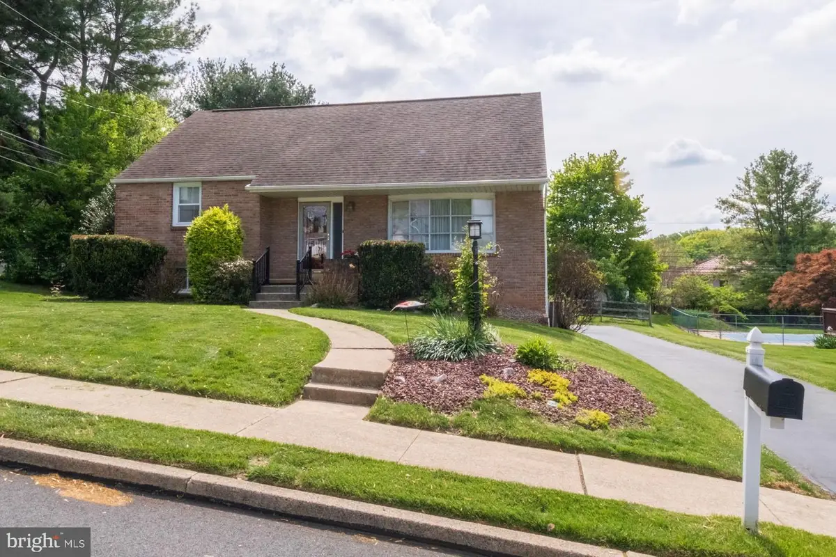 229 Grande Valley Rd, Reading, PA 19606 - #1