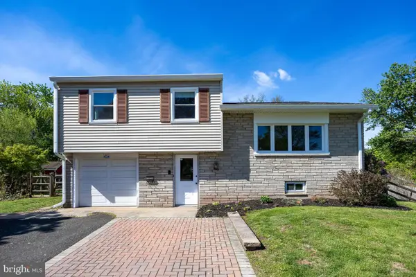 104 Briarwood Dr, DOUGLASSVILLE, PA 19518