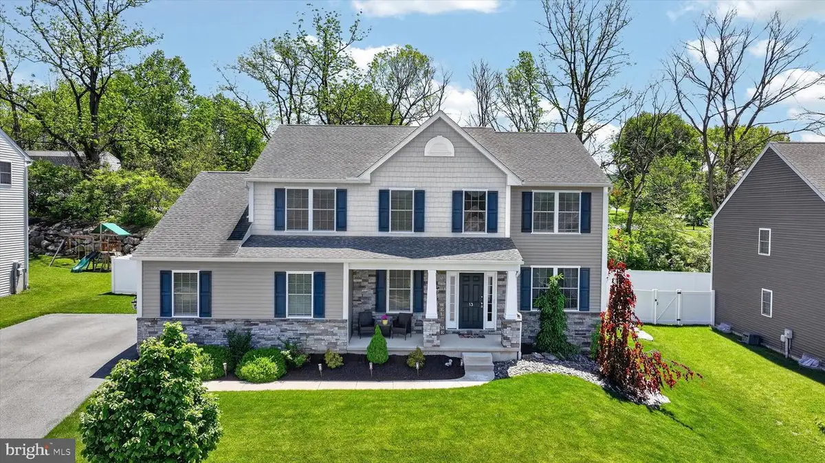 13 Stella Dr, Reading, PA 19608 - #1