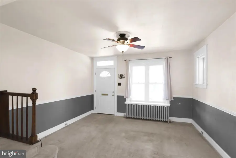 1534 Fayette Ave, Reading, PA 19607 - #2