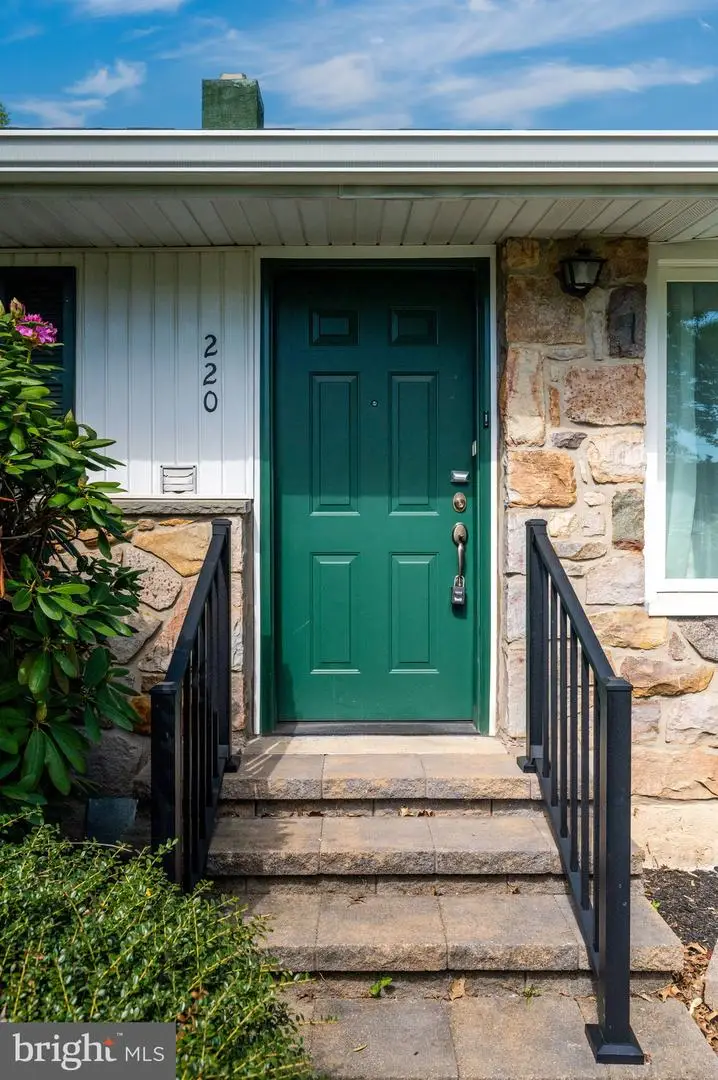 220 Maple Springs Dr, Birdsboro, PA 19508 - #3