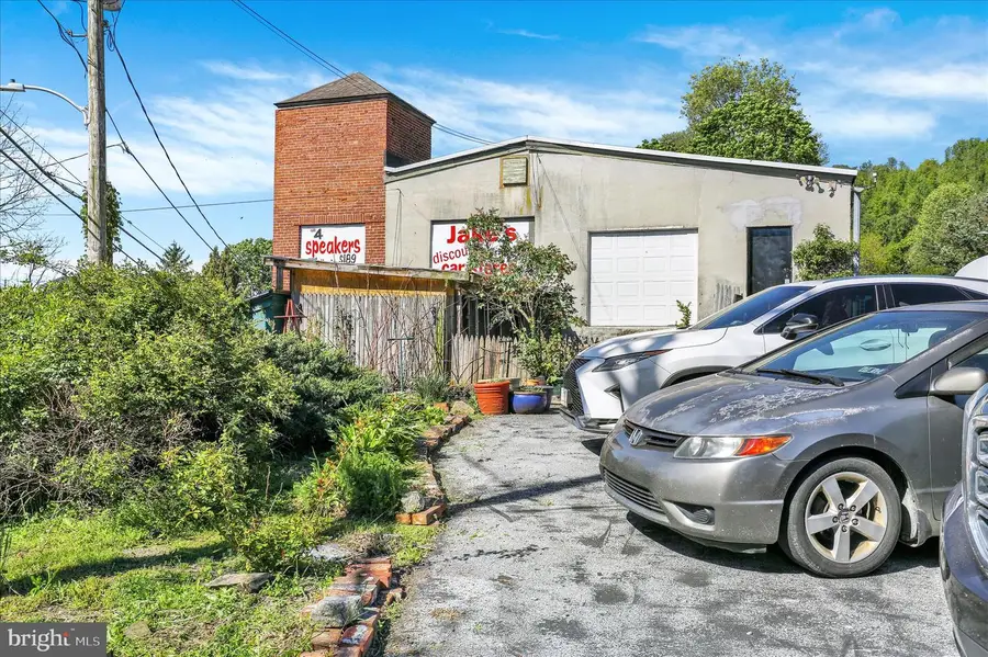 1524 Friedensburg Rd, Reading, PA 19606 - #3