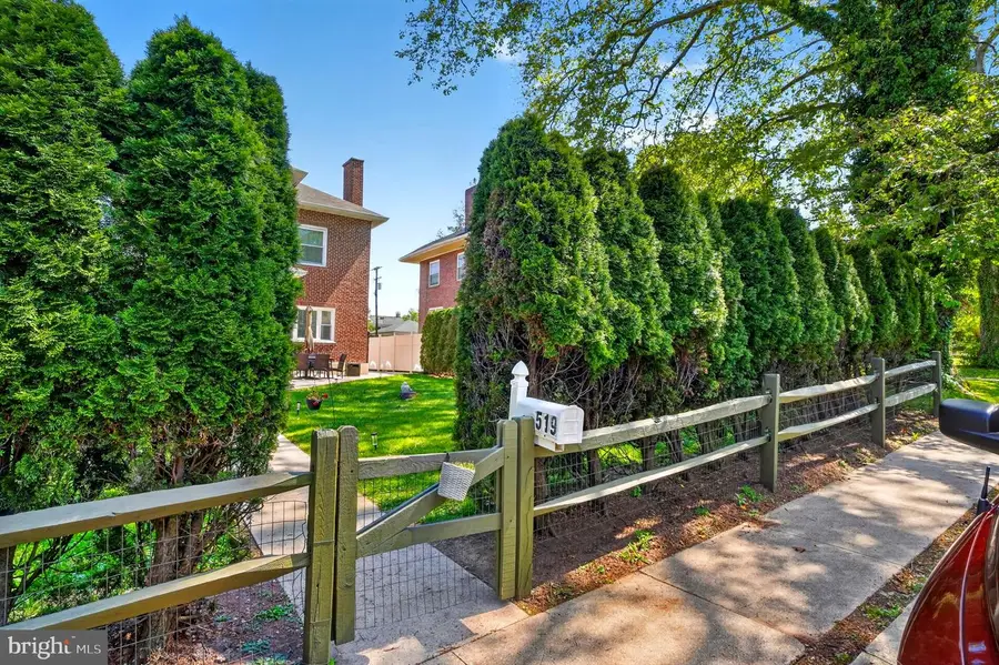 519 Carsonia Ave, Reading, PA 19606 - #2