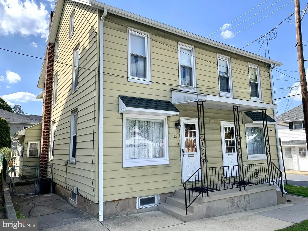 32 Lash St, Shillington, PA 19607 - #1