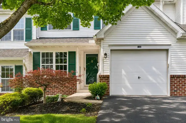 196 Walton Ct, READING, PA 19606