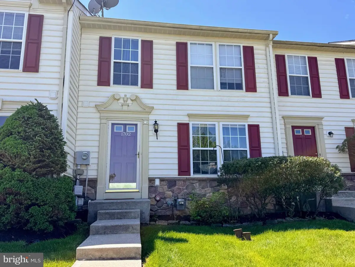 1702 Orchard View Rd, Reading, PA 19606 - #1
