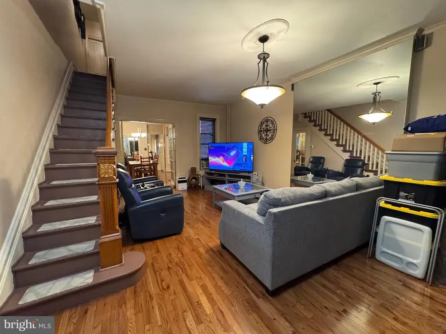 429 Greenwich St, Reading, PA 19601 - #3