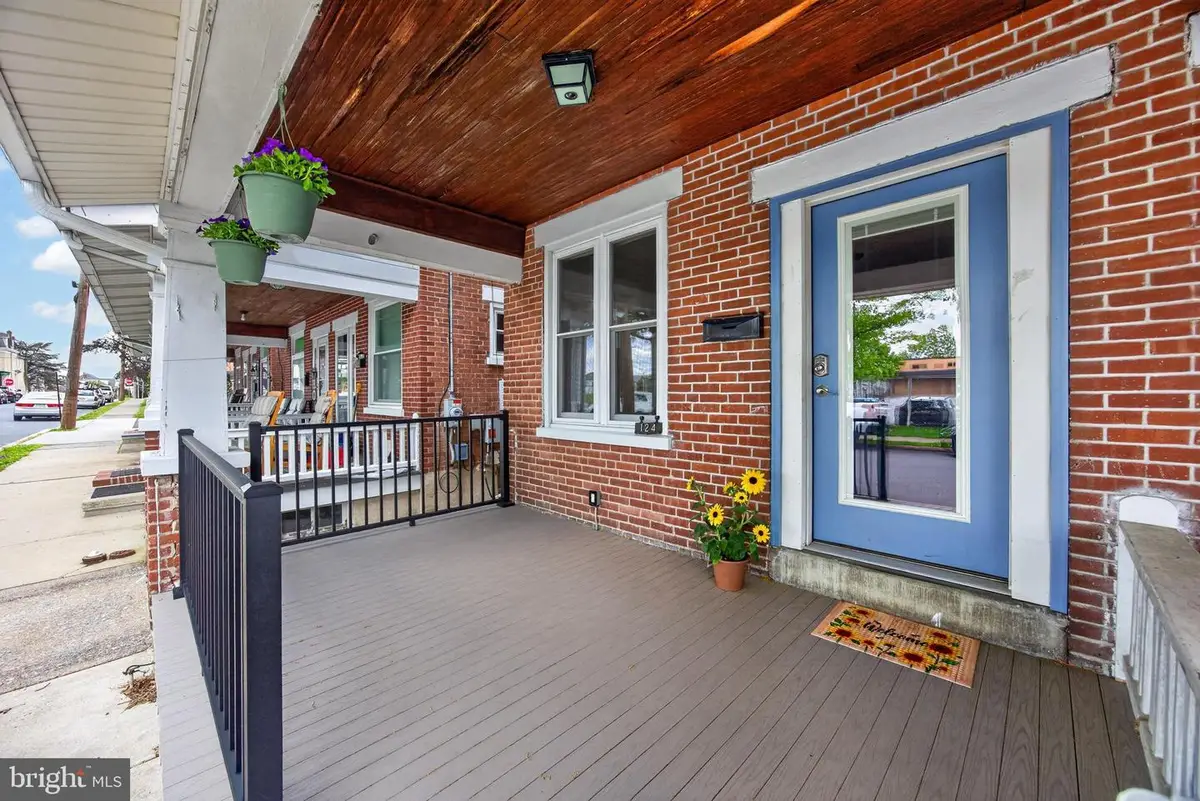 124 S Franklin St, Boyertown, PA 19512 - #1