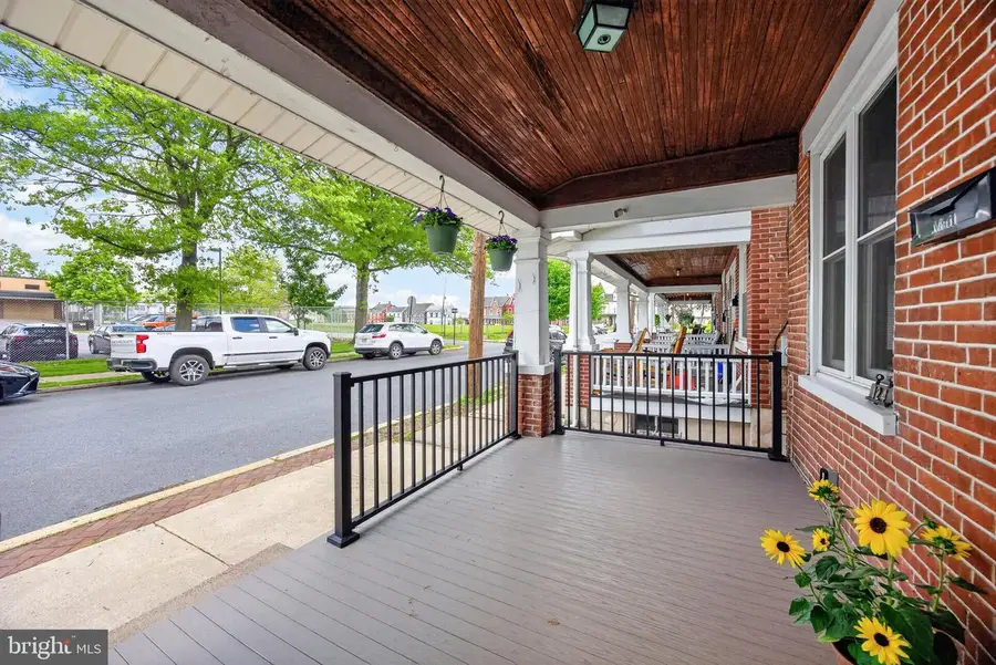 124 S Franklin St, Boyertown, PA 19512 - #3