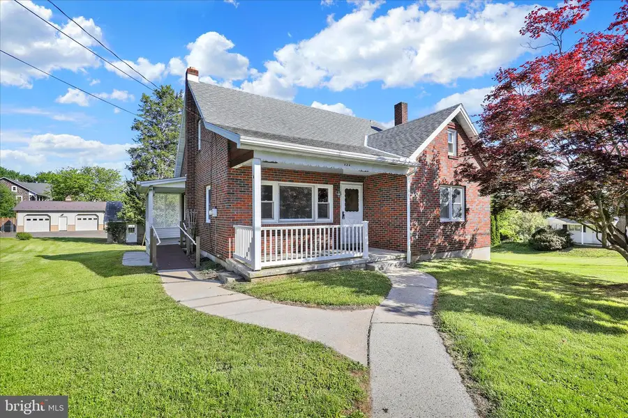 824 Fritz Ave, Reading, PA 19607 - #2