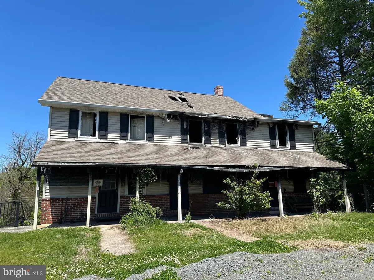 280-282 Schuylkill Rd, Birdsboro, PA 19508 - #1