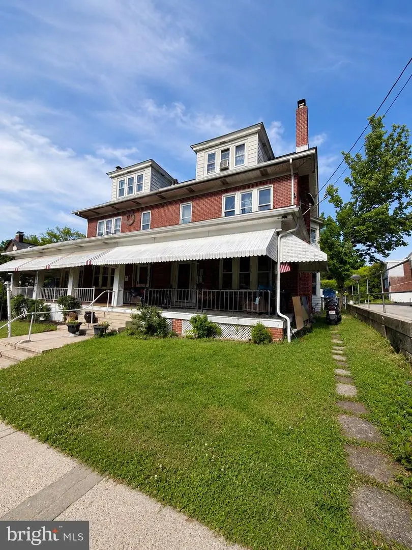 35 S 24th St, Reading, PA 19606 - #1