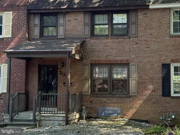 203 Sycamore Rd, READING, PA 19611