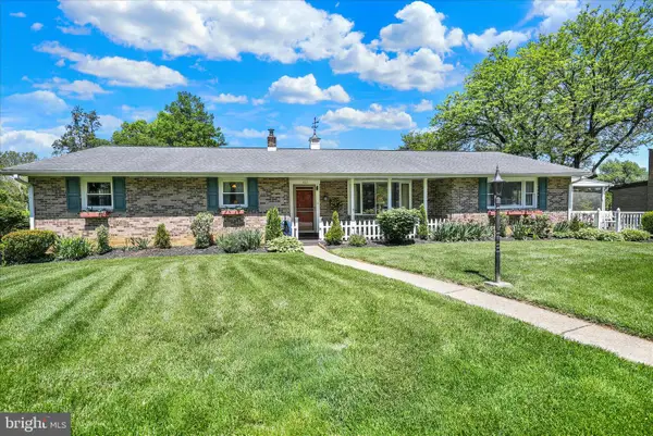 833 Joan Tc, READING, PA 19611