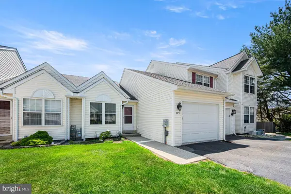 125 N 4th St, BALLY, PA 19503