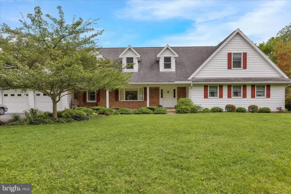 1818 Squire Ct, READING, PA 19610