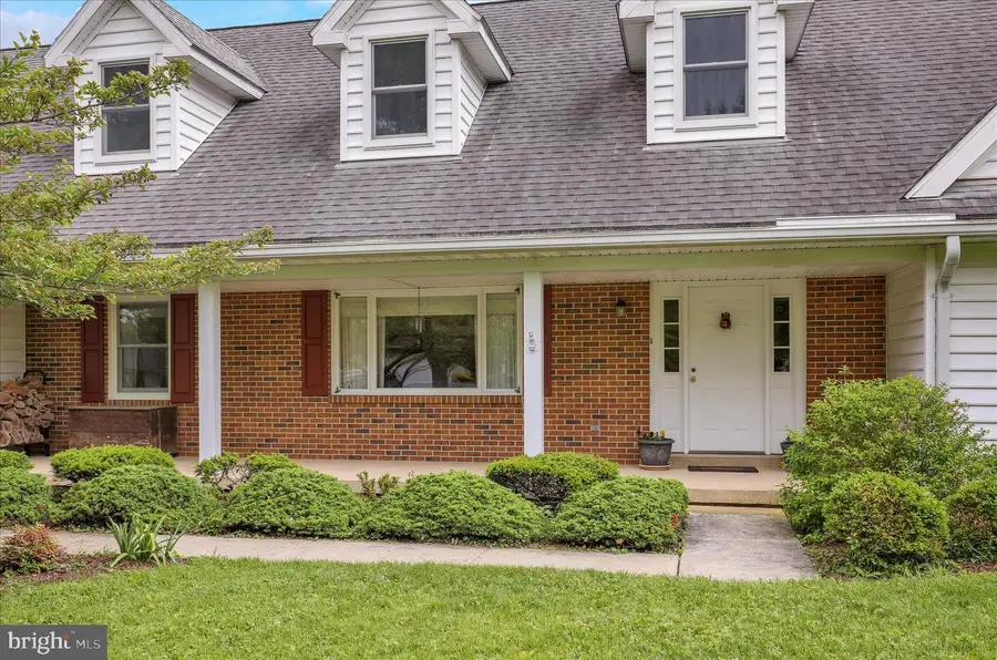 1818 Squire Ct, Reading, PA 19610 - #3
